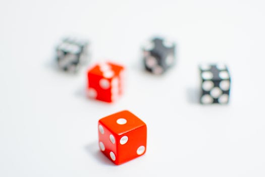 Pyramidipasianssi: Ohjeet, Säännöt Ja Vinkit Korttipelin Hallintaan